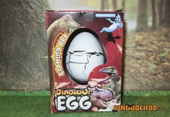 Dinosaurus líhnoucí se z vajíčka